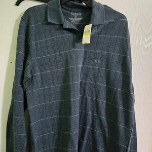 Men's medium VanHeusen shirt